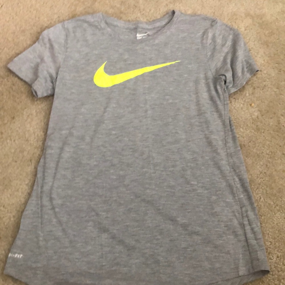 NWT Nike T-Shirt